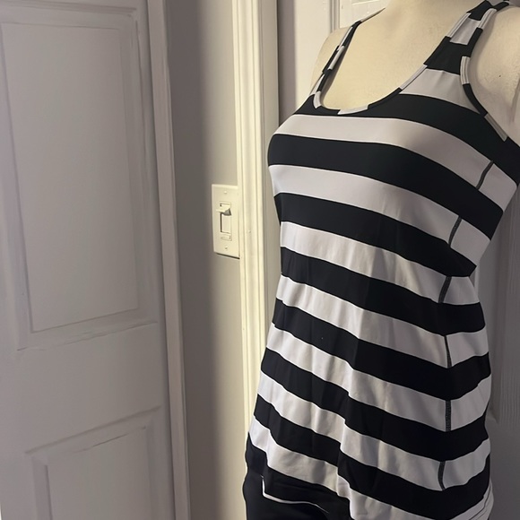 GUC Lululemon Racerback Tank - Picture 2 of 4